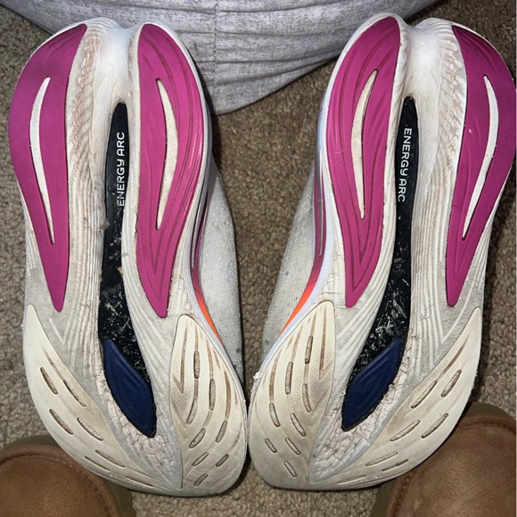 Used New Balance Fuel Cell Super Comp running sneakers. - Picture 6 of 6